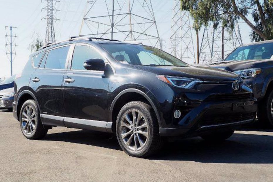 2018-Toyota-RAv4-Hybrid