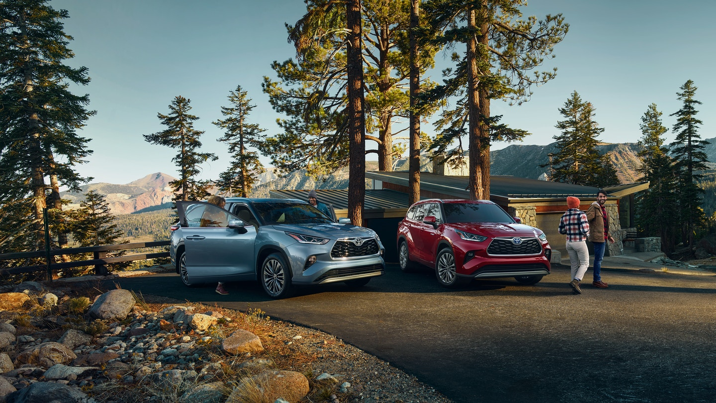 Find Out From The Toyota Dealer Near Tustin If The Hybrid Or The Non-Hybrid Highlander Is best For You