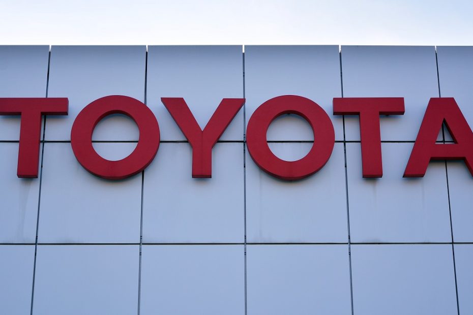 Toyota-dealer-near-Anaheim-tells-us-that-Toyota-is-a-Japanese-car-company